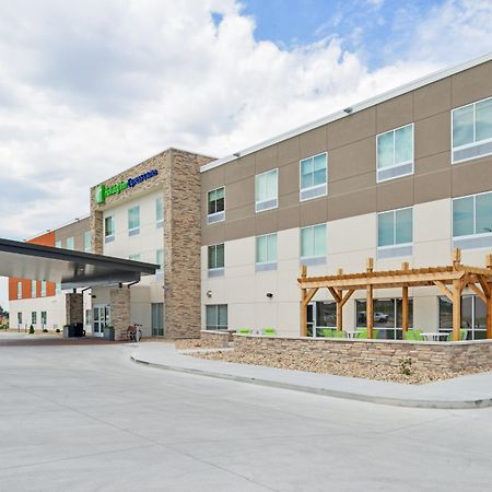 Holiday Inn Express & Suites - Chadron By Ihg Luaran gambar