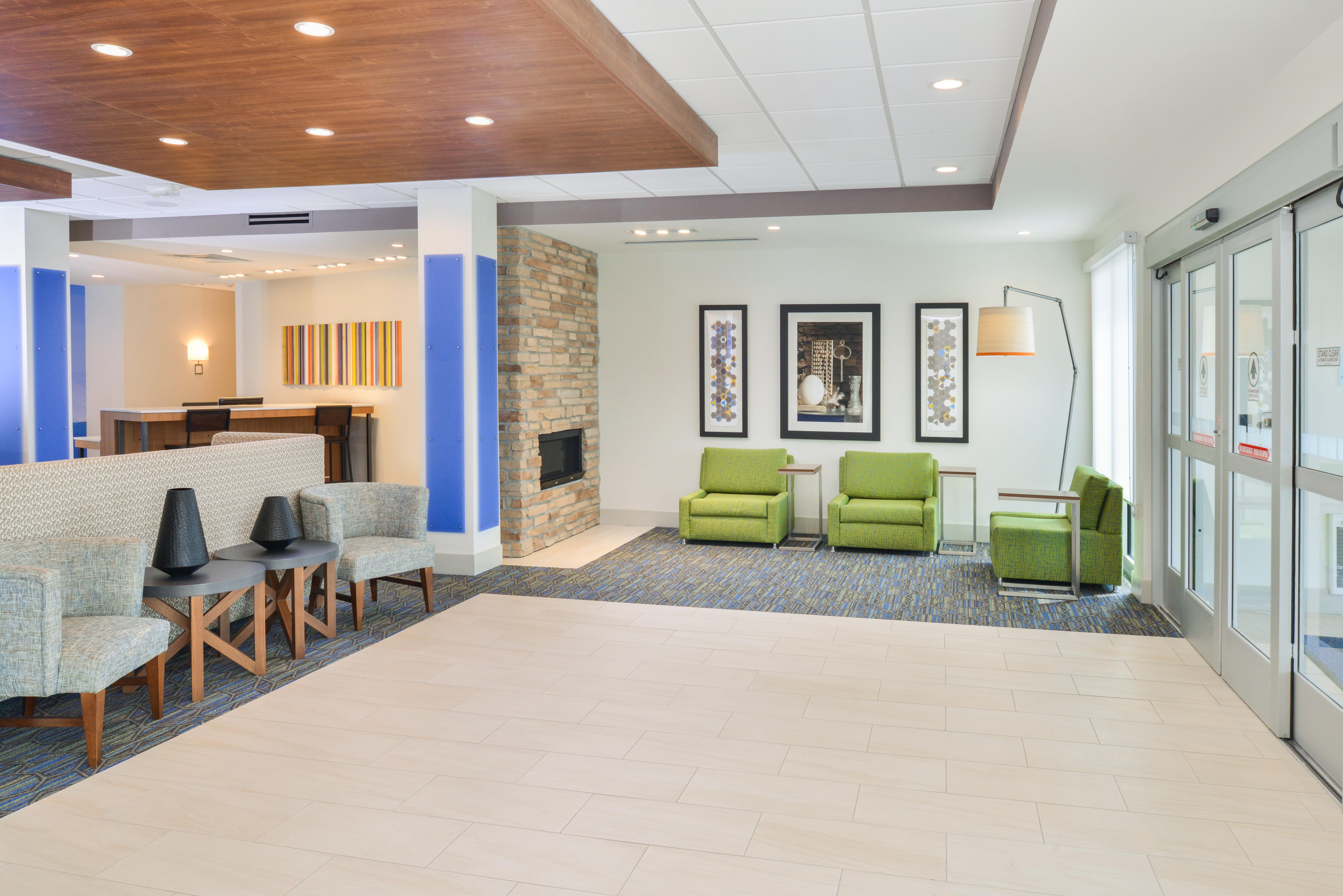 Holiday Inn Express & Suites - Chadron By Ihg Luaran gambar