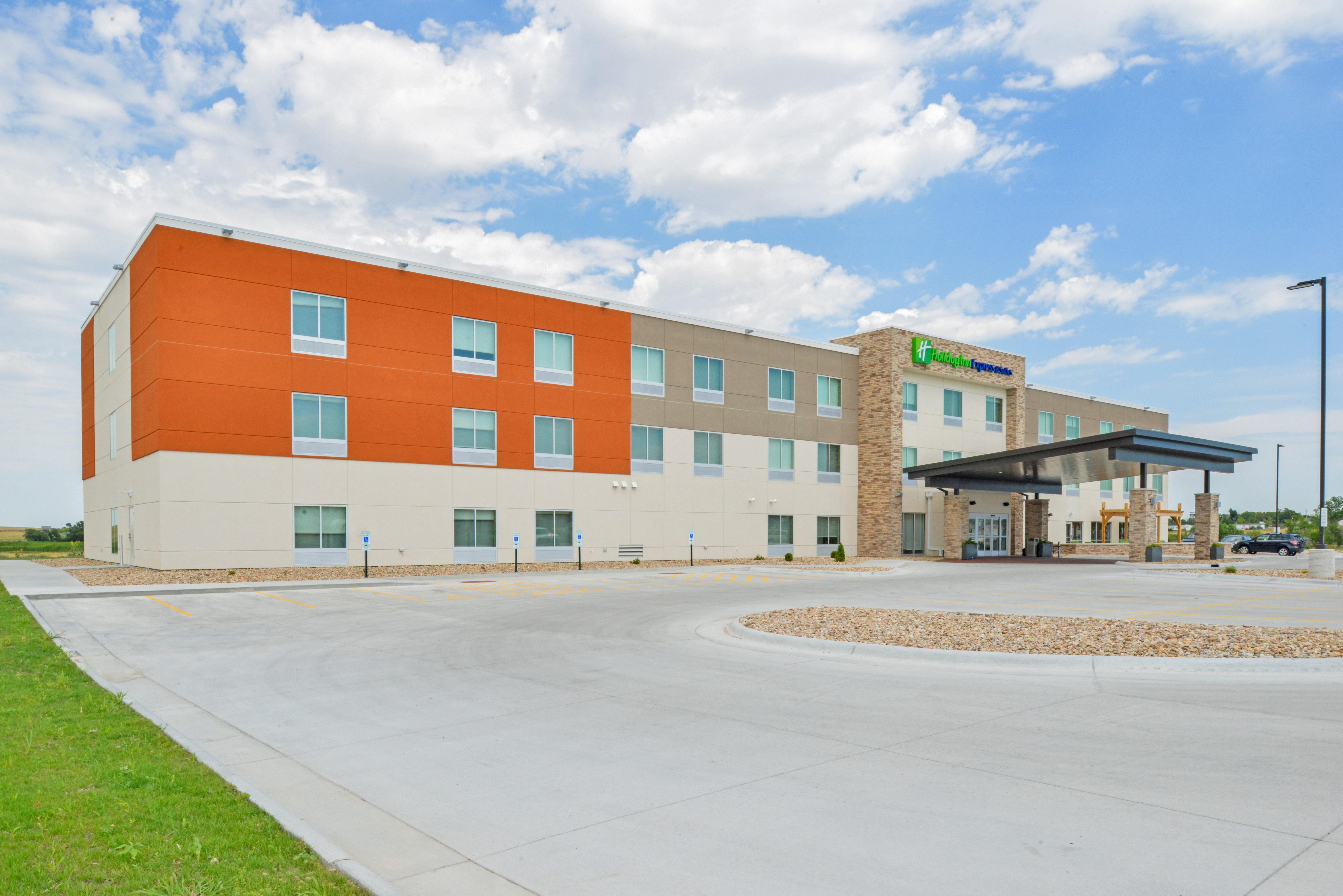 Holiday Inn Express & Suites - Chadron By Ihg Luaran gambar