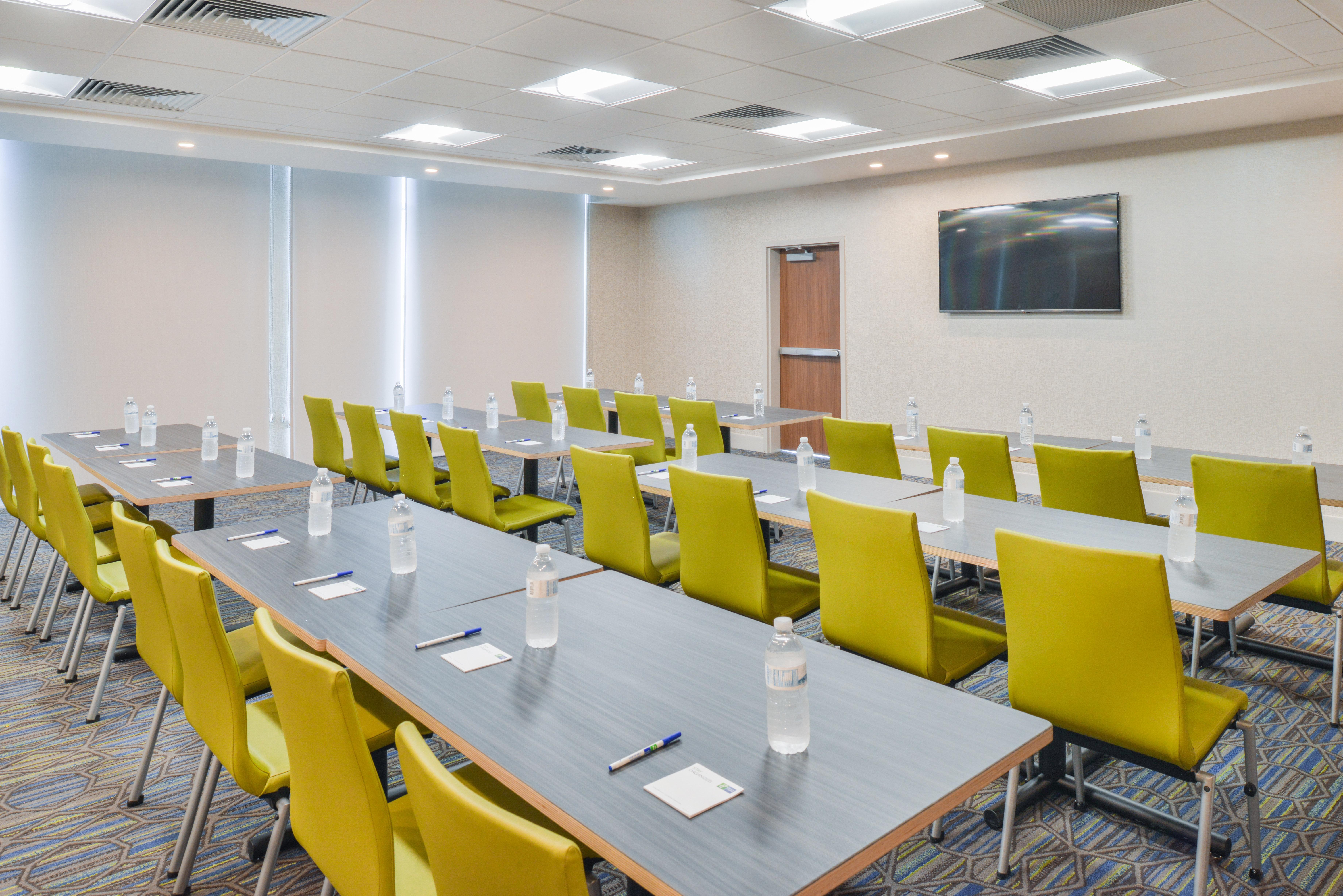 Holiday Inn Express & Suites - Chadron By Ihg Luaran gambar