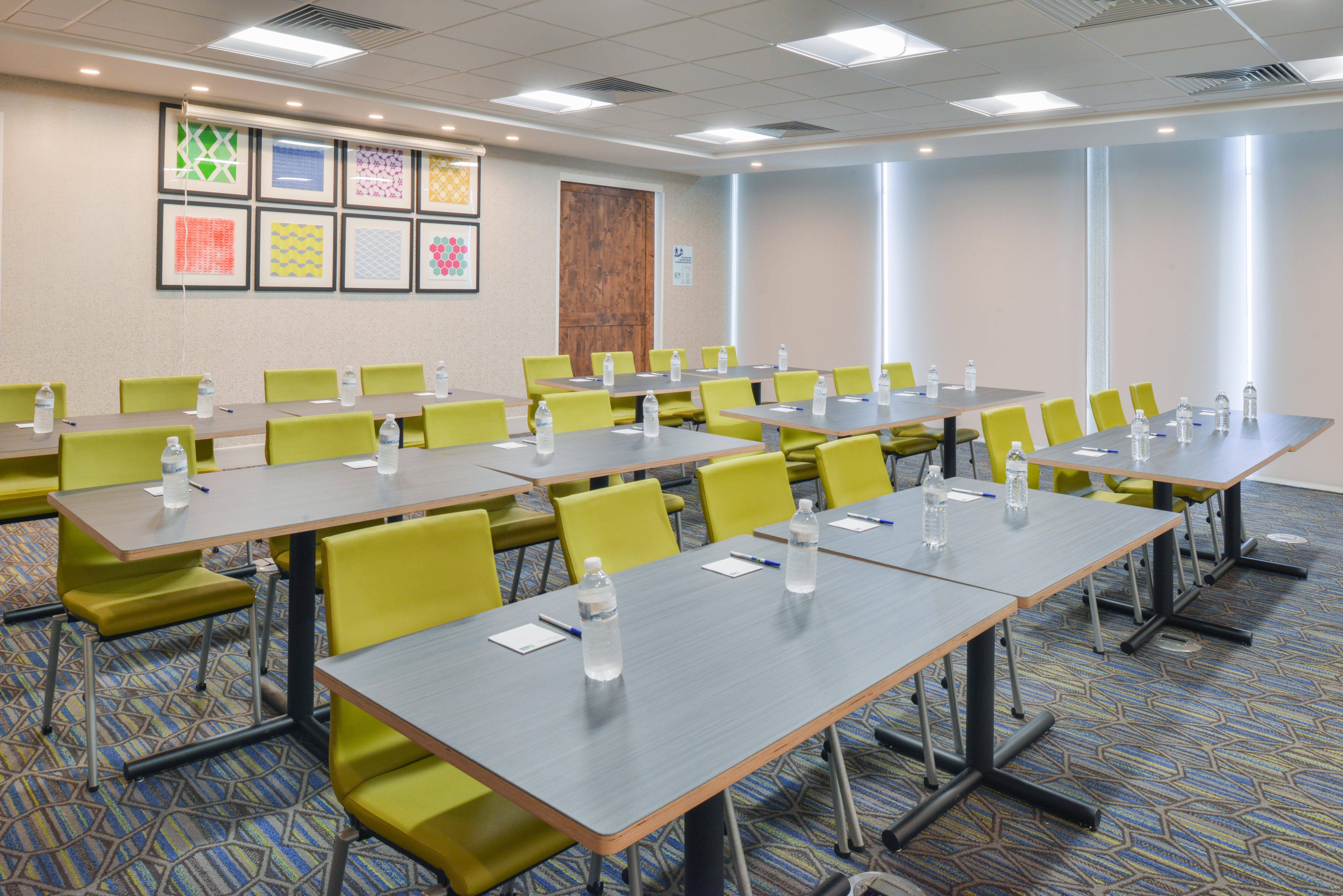 Holiday Inn Express & Suites - Chadron By Ihg Luaran gambar