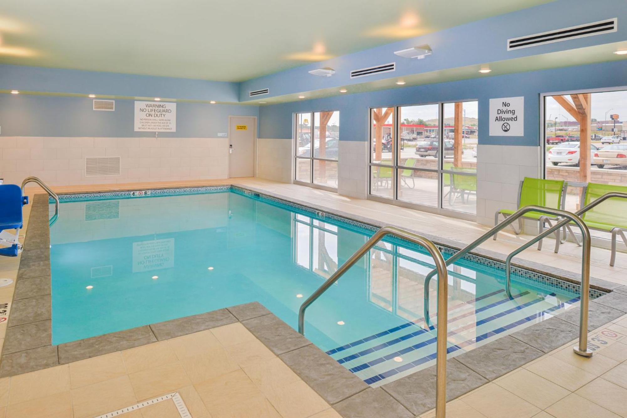 Holiday Inn Express & Suites - Chadron By Ihg Luaran gambar